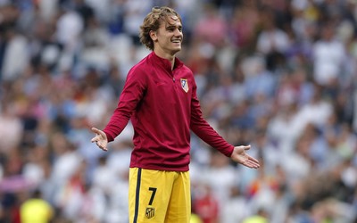 艾尚体育焦点-什琴斯尼面对单刀冷静化解